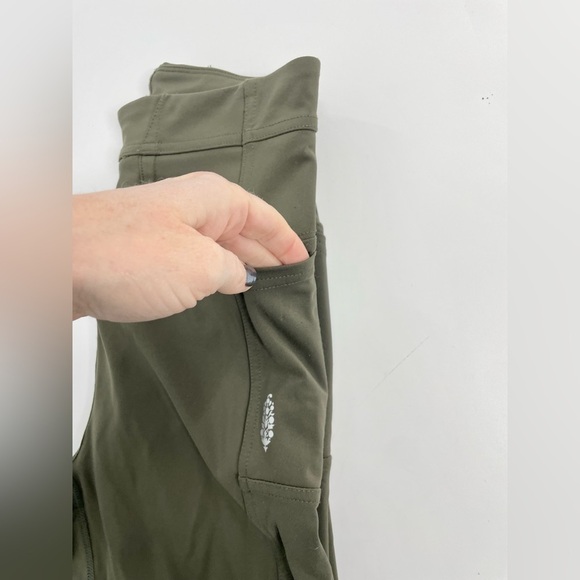 FP Movement Keep It Up High Rise 7/8 Army Green Athleisure Leggings Neutral XS - Picture 10 of 10